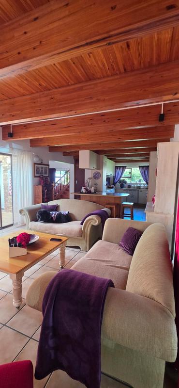 5 Bedroom Property for Sale in Glentana Western Cape